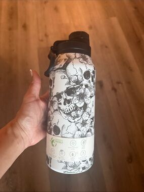 Hydrapeak Skulls Insulated Water Bottle - new